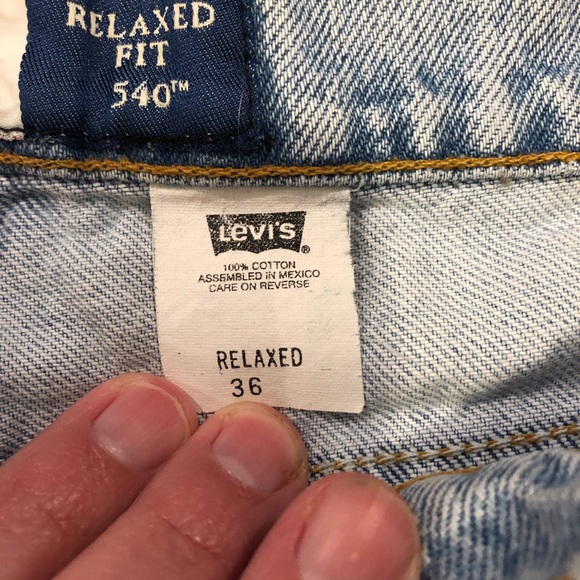 Vintage (90’s) Levi Strauss Stone Washed Jean Shorts, W36 - Picture 4 of 15